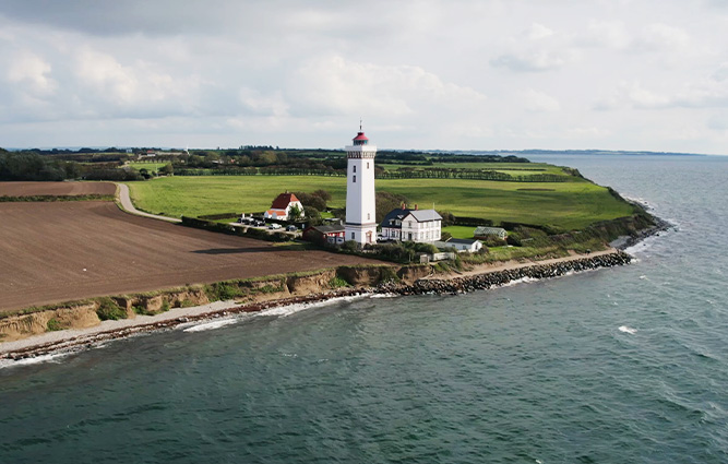 Oplev Helnæs Fyr i Assens